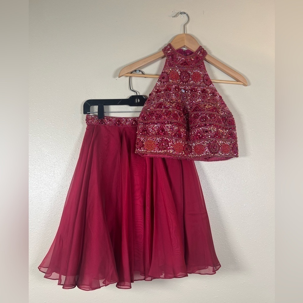 Sherri Hill Beautiful Beaded Two Piece Dress Size 4